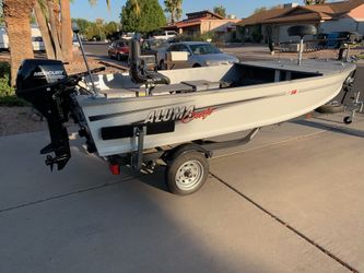 2017 Aluma Craft V14, like new, lake ready