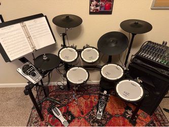 Roland TD-15 Drumkit !!! Nice with Upgrades !!!!