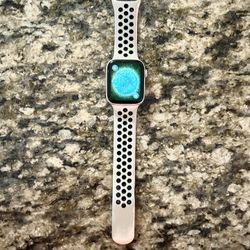 Apple Watch Series 5 44mm aluminum 