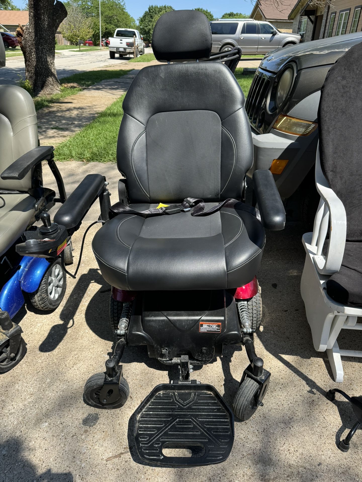 ($1000 obo) Merits Health Scooter/Chair