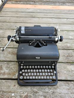 Vintage Royal Typewriter