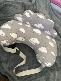 breastfeeding pillow
