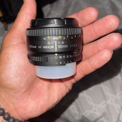 Nikon AF NIKKOR 50 Mm 