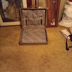 Home/ Vacation Suit Case