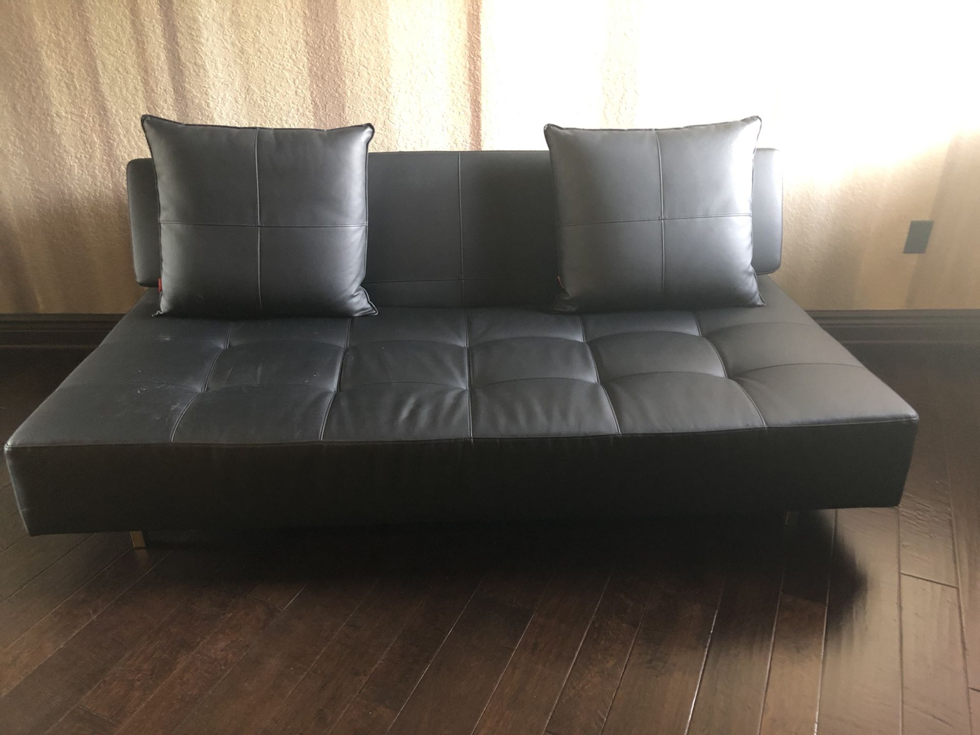 Scan and design Leather futon couch