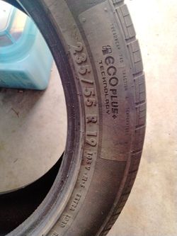 Two Tires 35 55 R19