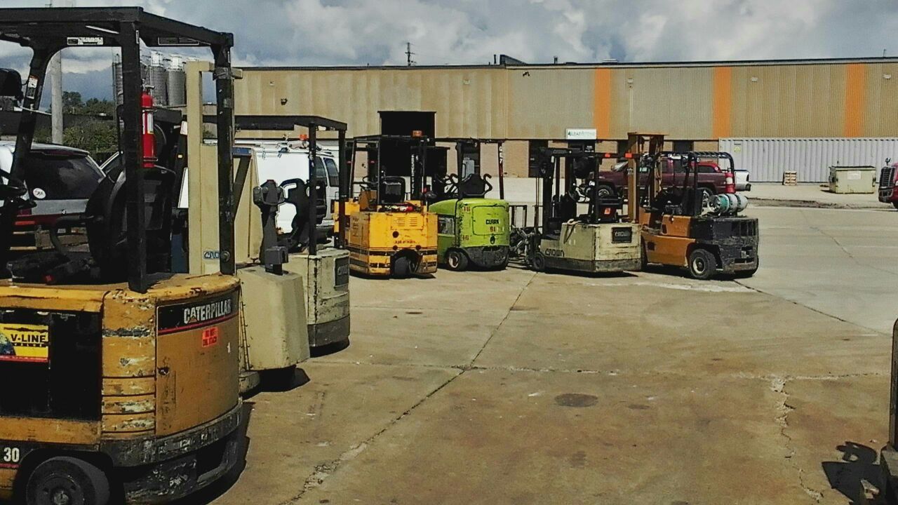 Forklifts available used