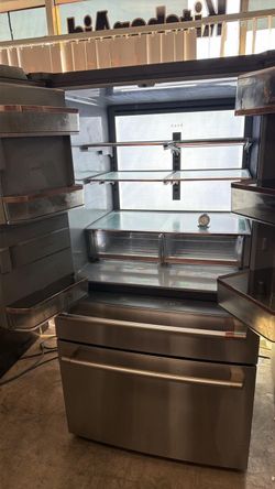 With warranty. Delivery available. Perfectly working. Like new