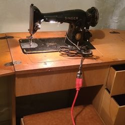 Antique Singer Sewing Machine 