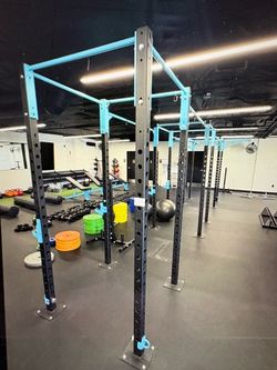 Commercial Pull-Up Rig Squat Rack System