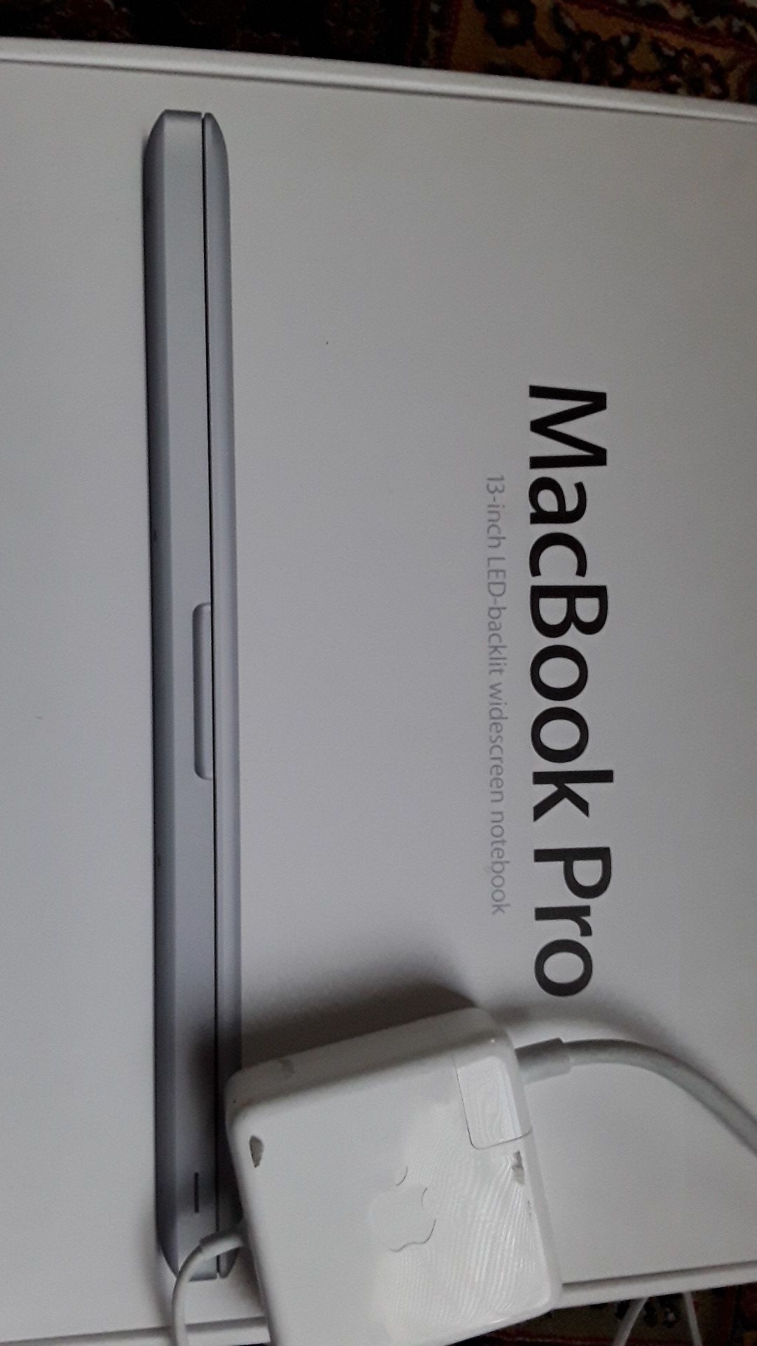 Apple MacBook Pro 13” , late 2011, Core i5, 1TB storage, 8GB