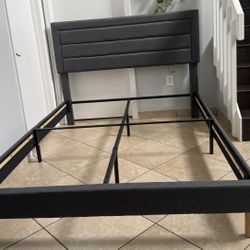 ✳️Grey Linen Queen Size Fully Upholstered Platform Bed Frame .