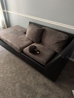Sectional couch