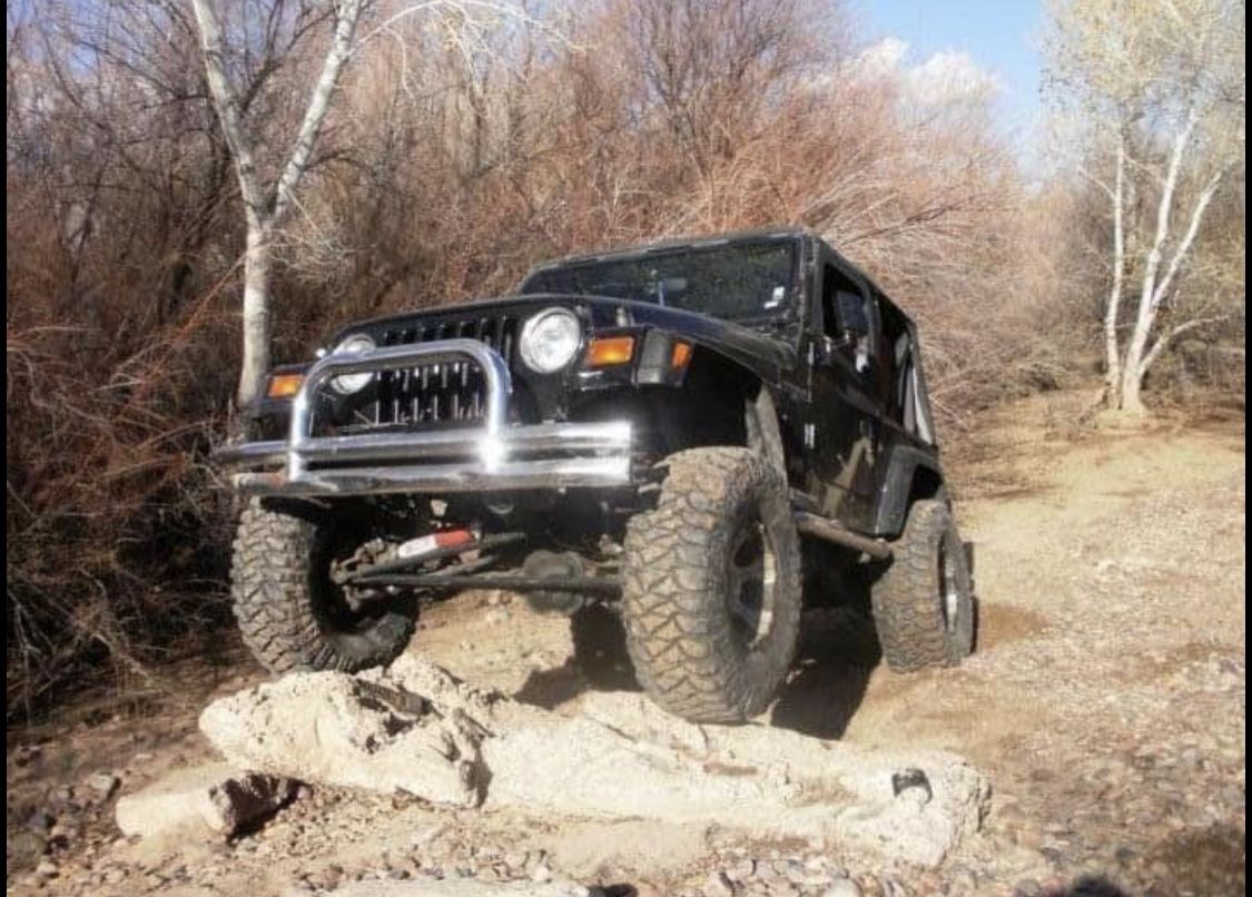 Jeep Tj 4.0L Motor And Transmission