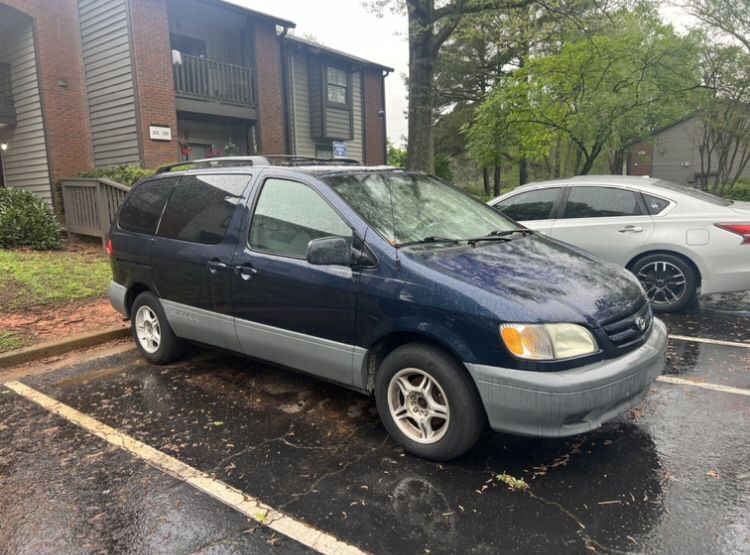 2003 Toyota Sienna