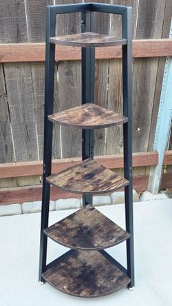 Corner shelf