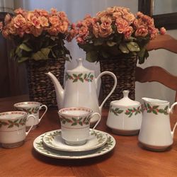 Fairfield China Set/26 Piece