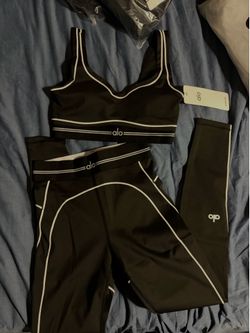 BLACK ALO YOGA SET