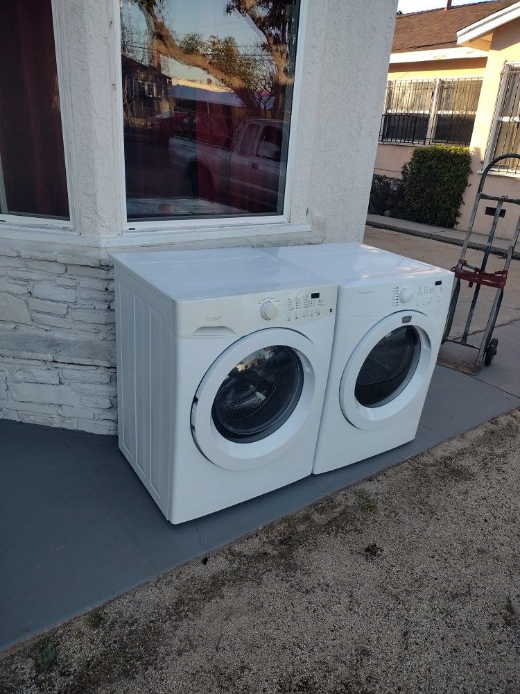 Washer And Gas Dryer 