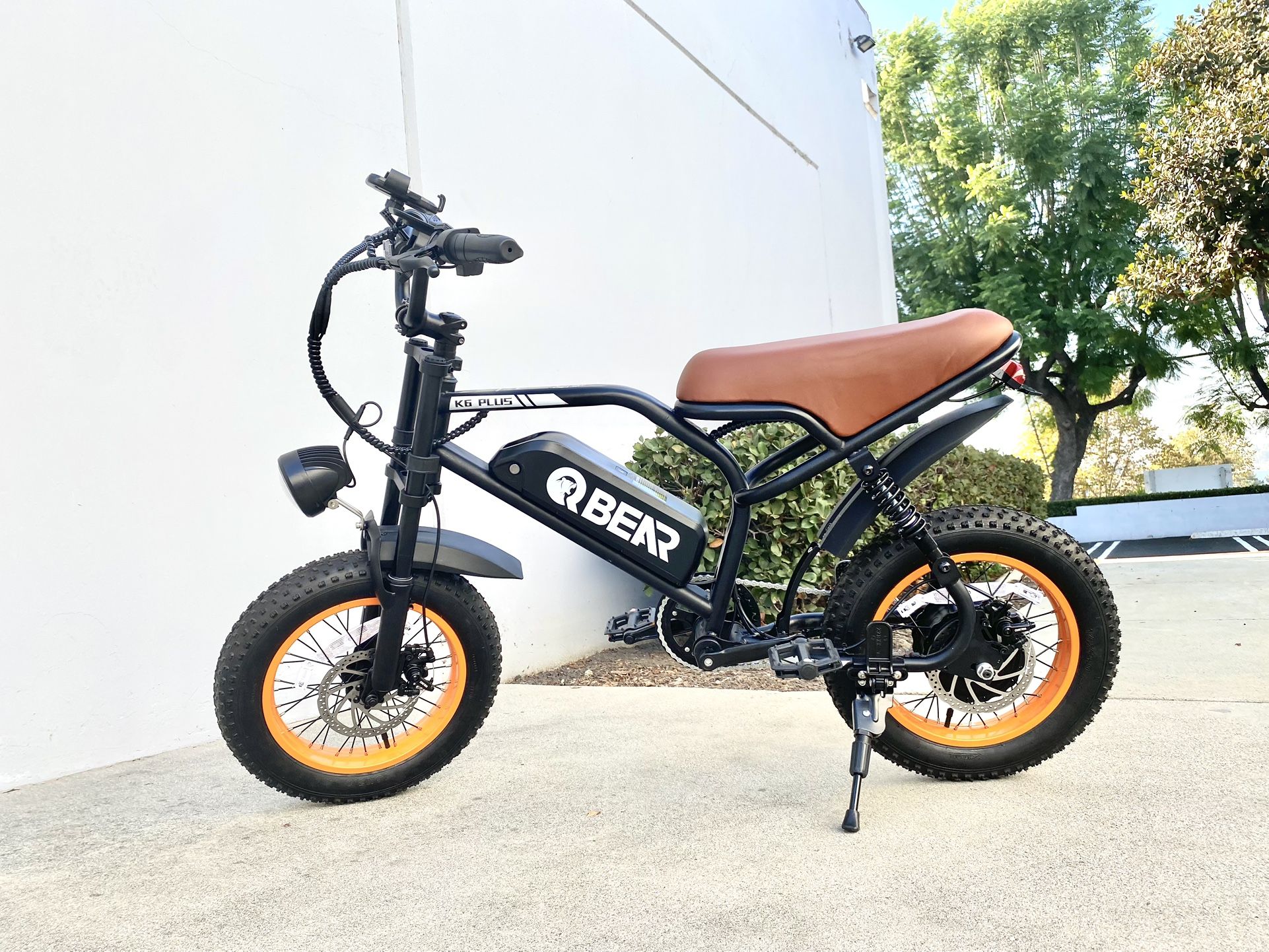 Qbear K6Plus E-bike. Perfect size for adults and teens. Seat height 27inch which is suitable for height of 4’8” to 6’2” Qbear K6Plus eBike three colo