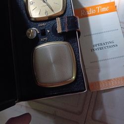 Vintage AM/Fm Clock Radio Tropicana Guest Gift 