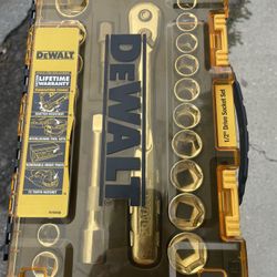 Dewalt 1/2” Socket Set. 