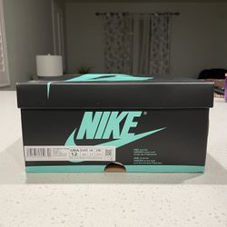 Jordan 1 Retro High OG Green Glow