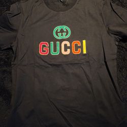 G.u.c.c.i Designer Shirt 👕    Size LARGE