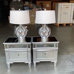 Set Off Night Stand With The Lamp Shape