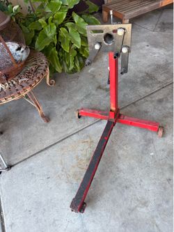 ENGINE STAND