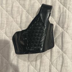 S.W. Holster M.P 9 Leather 