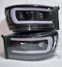 06-08 Dodge Ram 1500 06-09 Dodge Ram 2(contact info removed) LED-DRL Sequential Signal Projector Headlights