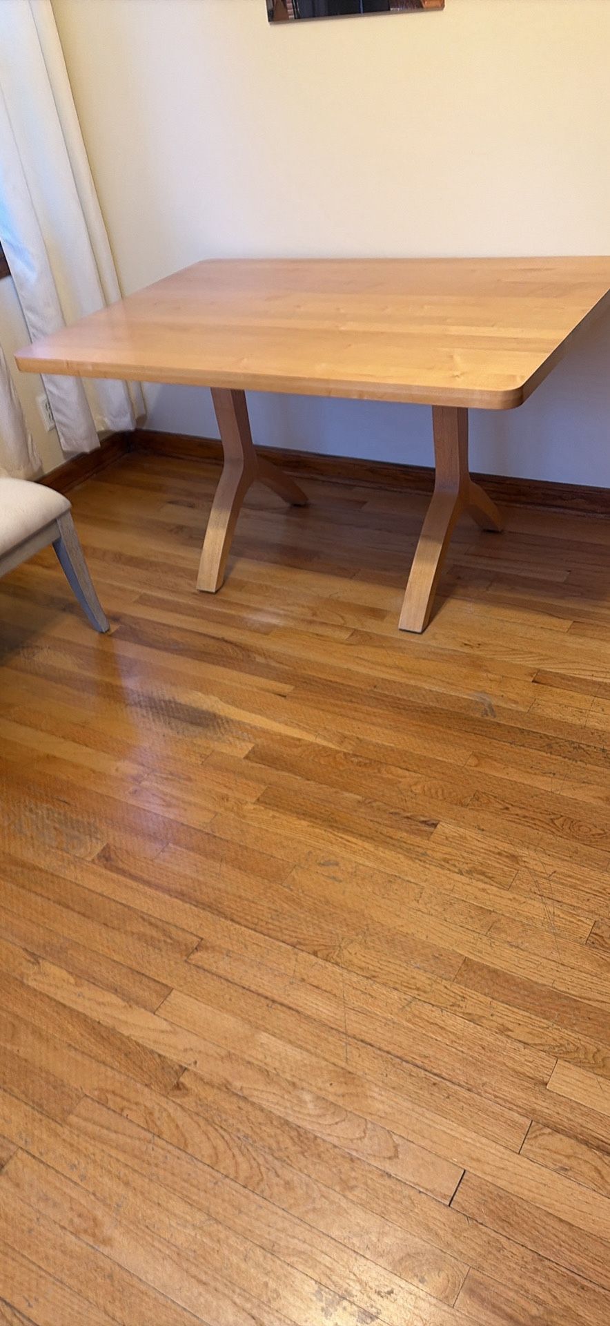 Dining Room, Kitchen, Chairs, And Bench