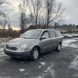 2012 Kia Sedona LX