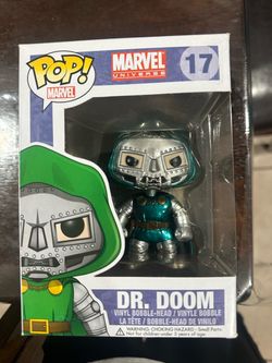 Funko Pop! Marvel Universe Dr. Doom #17 (Metallic) Con Exclusive 2014