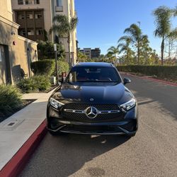 2024 Mercedes benz GLC 300 4 Matic 4d SUV