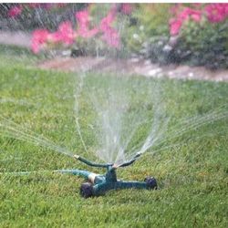 3-ARM METAL WHIRLING SPRINKLER