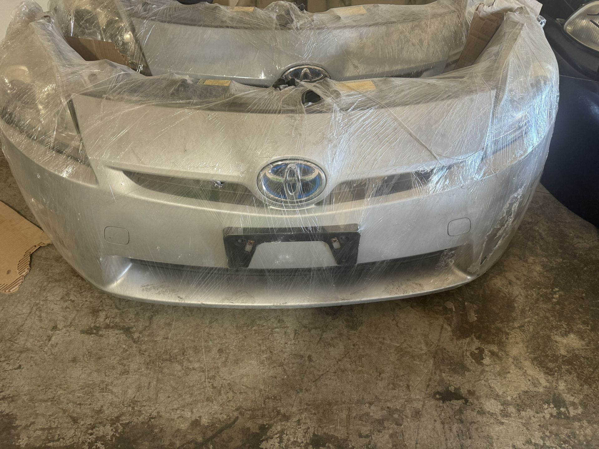 JDM 2010-2015 Toyota Prius 2zrfxe Hybrid Nose Cut Headlight Fender Hood Front End