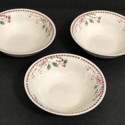 Gibson Designs Festive Traditions 6 3/8” Soup / Cereal Bowls Set of 3