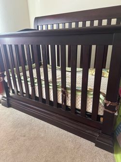 Crib with mattress