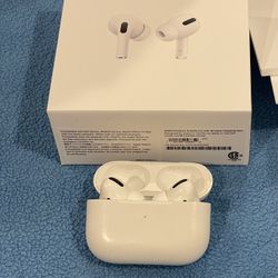 Gently Used AirPods Pro First Generation