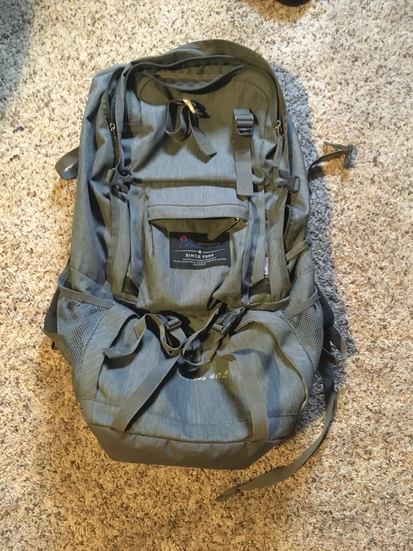 Mountaintop 40L Backpacking backpack
