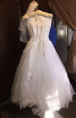White sequins wedding gown
