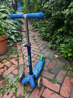 Micro Mini Kids Scooter blue