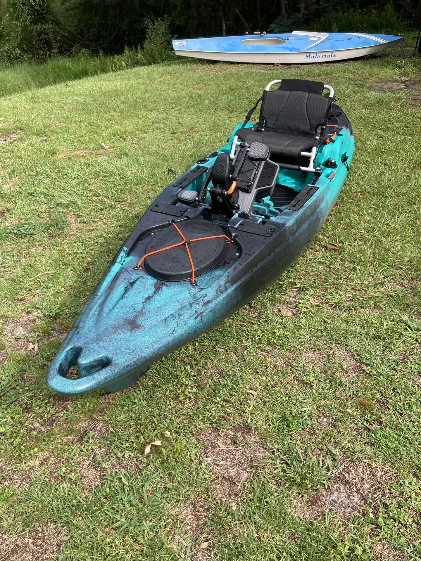 Old Town Pdl 132 Big Water, Pedal Fishing And Kayak With Accessories