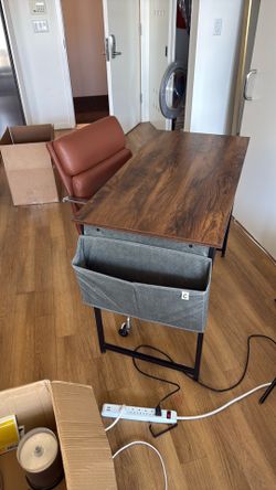 Work desk and good quality chair