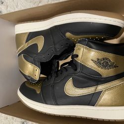 Jordan 1 Retro High  New In Box  Size 11.5