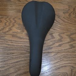 Fabric Scoop Carbon Rail Road Radius Saddle 