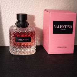 VALENTINO PERFUME ROSE CENTED