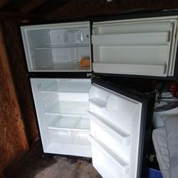 Ge Refrigerator 